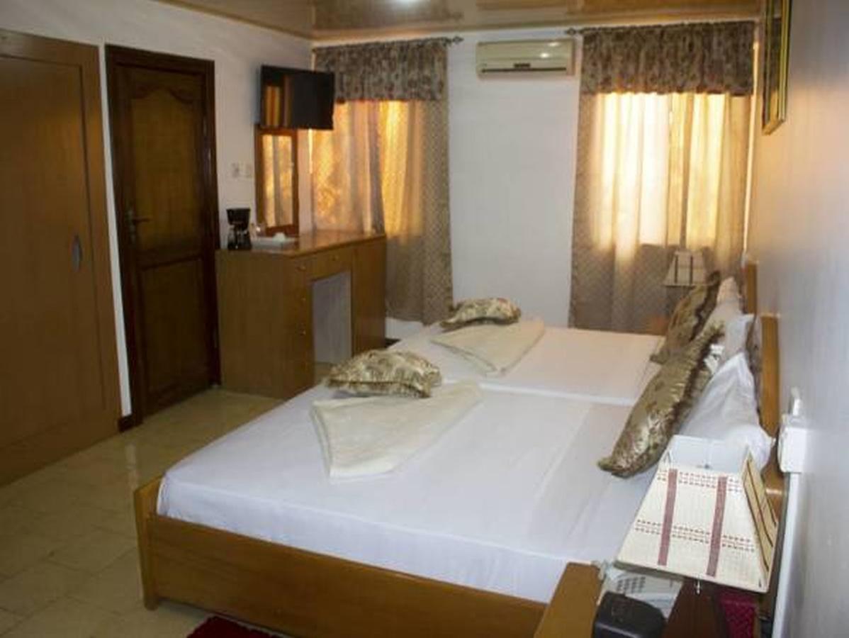 Allseasons Hotel Pantang Bagian luar foto